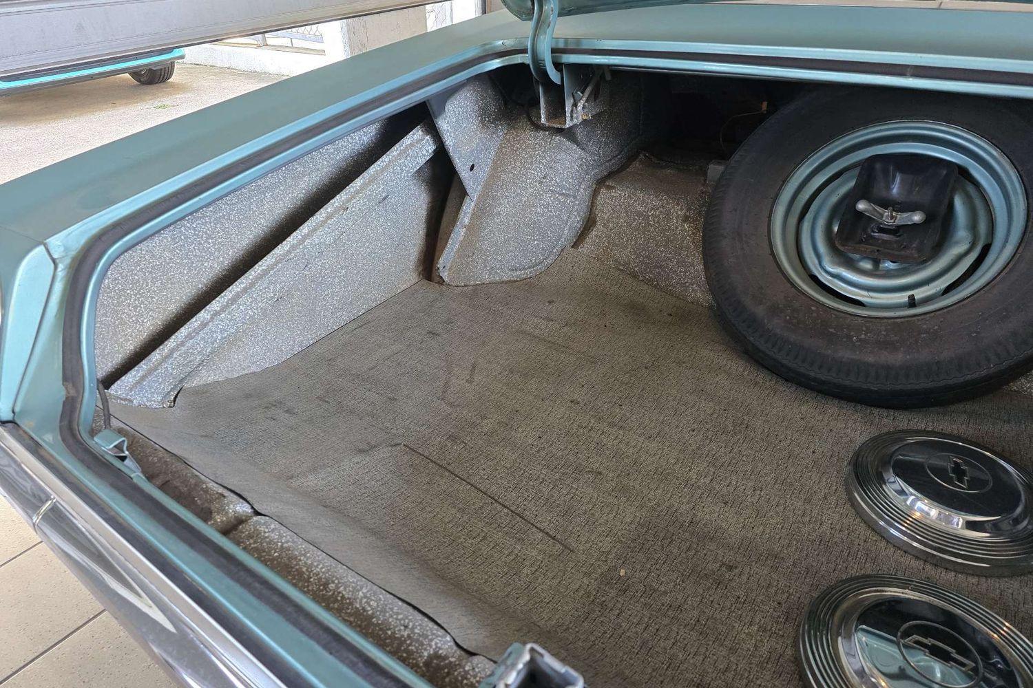 1965 CHEVROLET IMPALA AUTOMATIC 4D HARDTOP