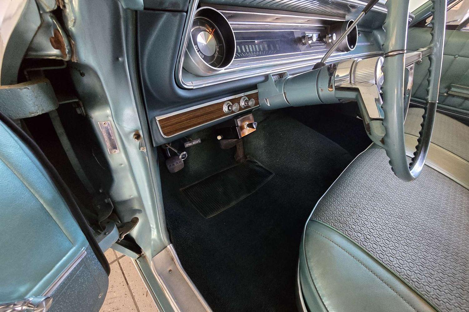 1965 CHEVROLET IMPALA AUTOMATIC 4D HARDTOP