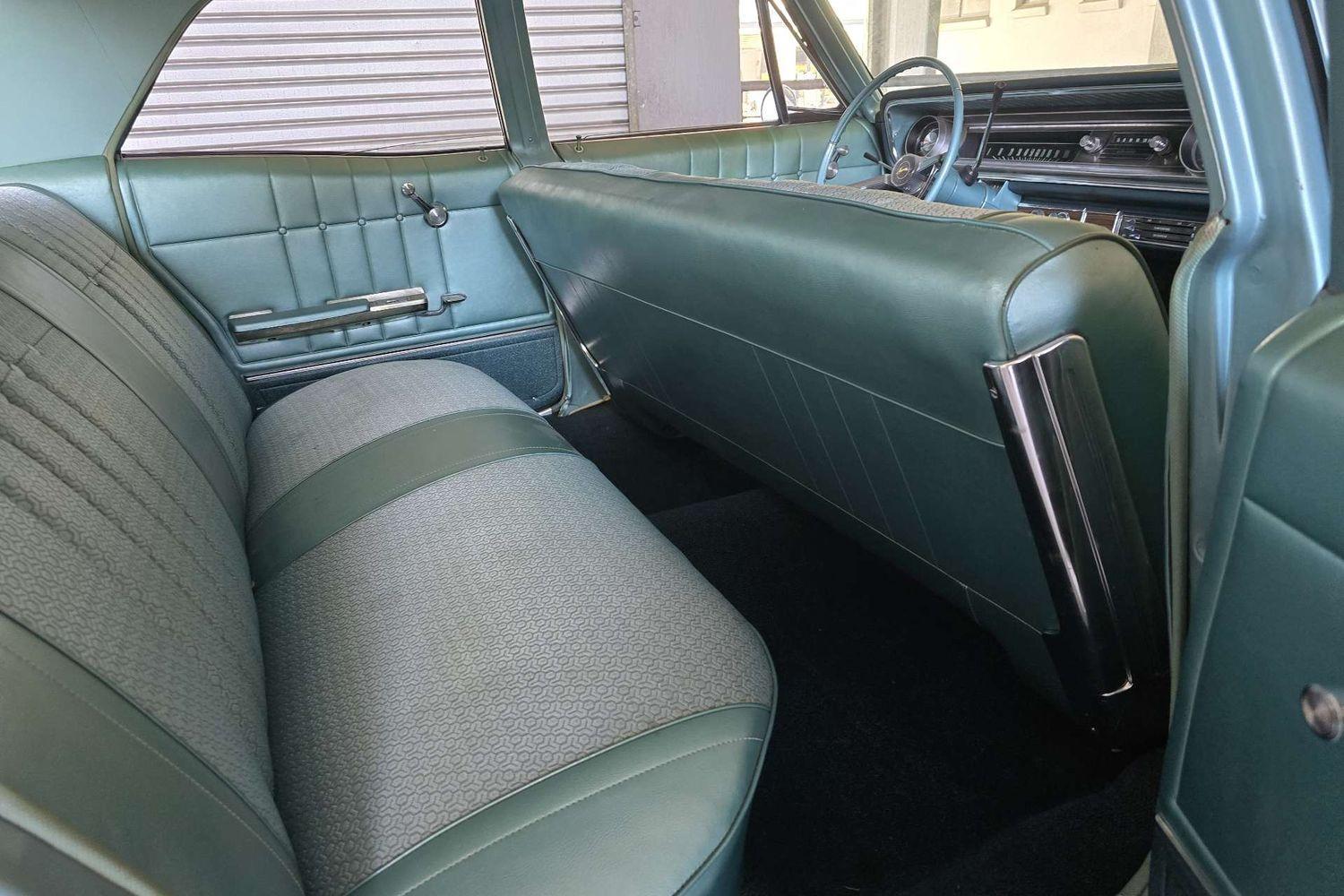 1965 CHEVROLET IMPALA AUTOMATIC 4D HARDTOP