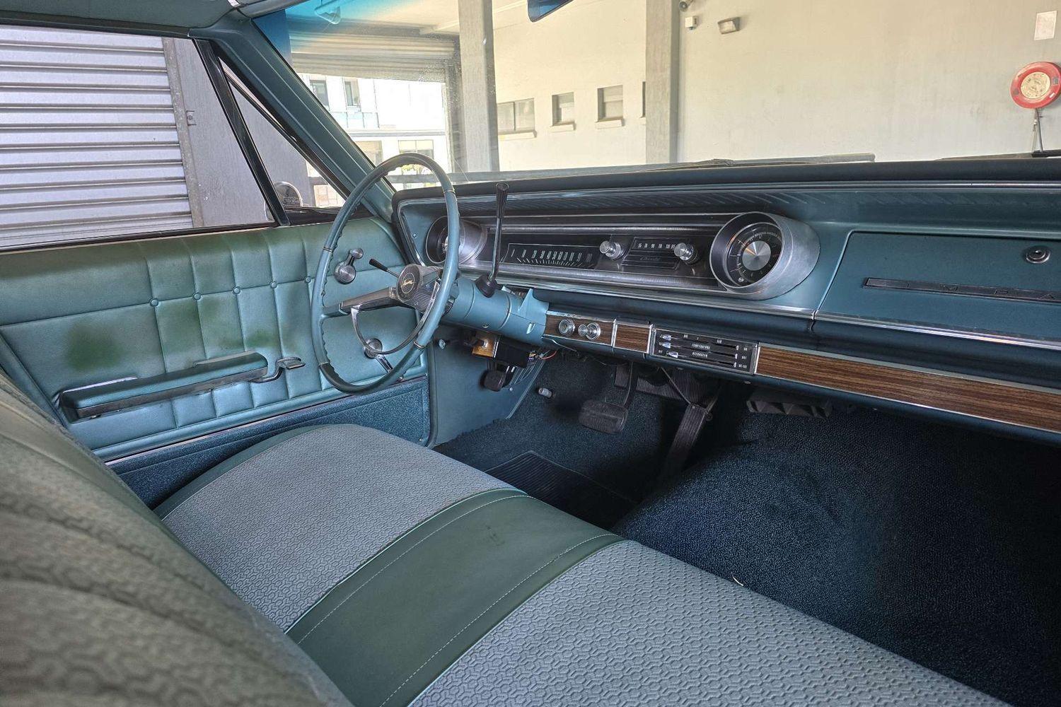 1965 CHEVROLET IMPALA AUTOMATIC 4D HARDTOP