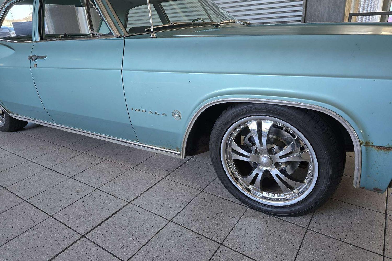 1965 CHEVROLET IMPALA AUTOMATIC 4D HARDTOP