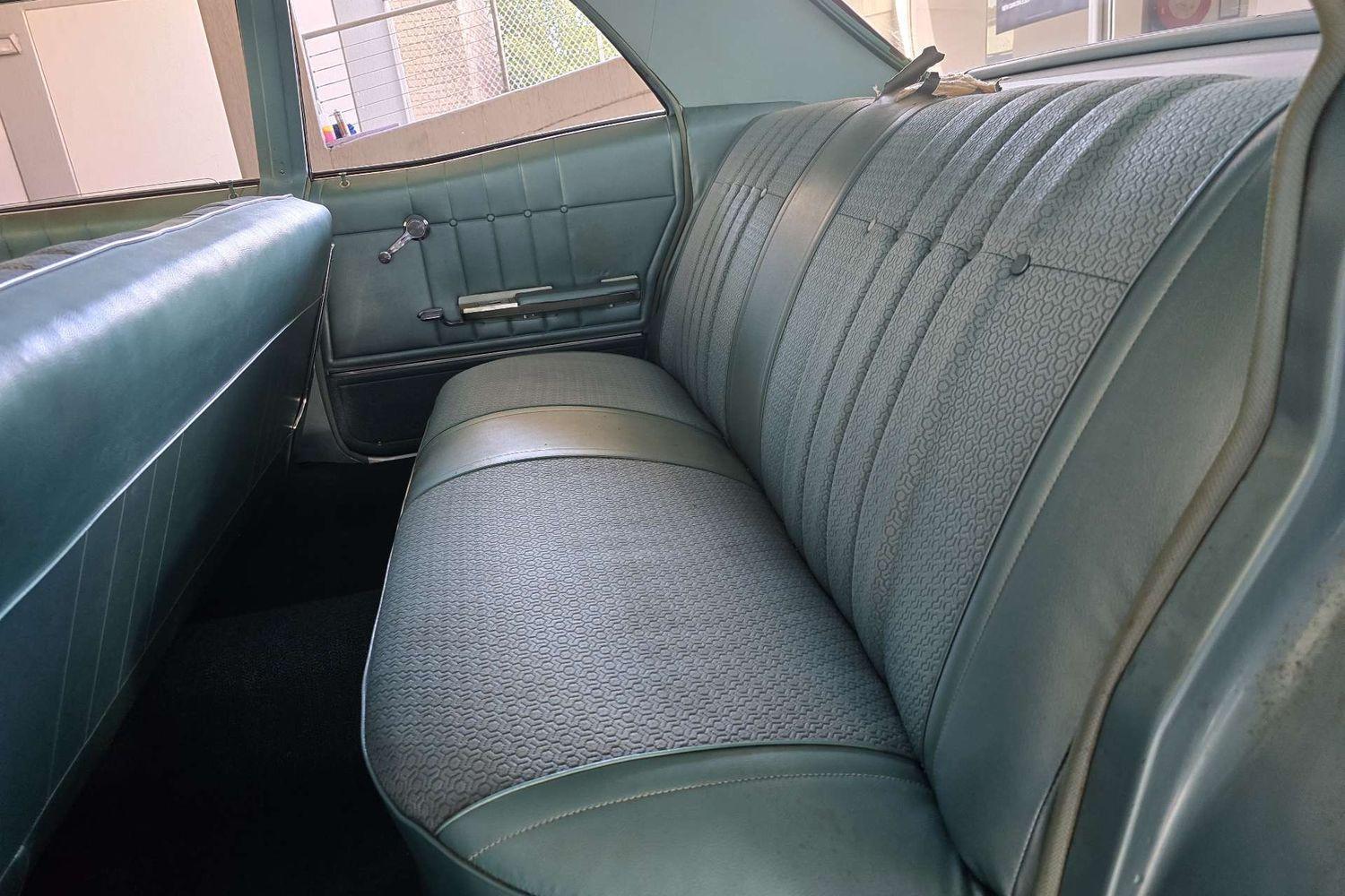 1965 CHEVROLET IMPALA AUTOMATIC 4D HARDTOP