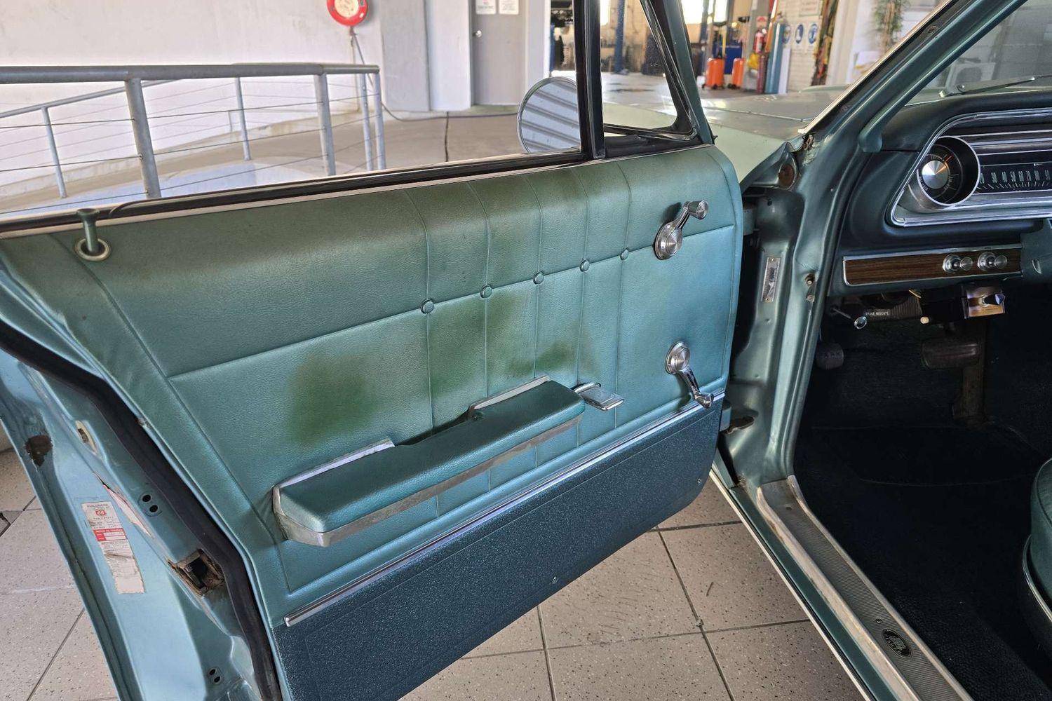 1965 CHEVROLET IMPALA AUTOMATIC 4D HARDTOP