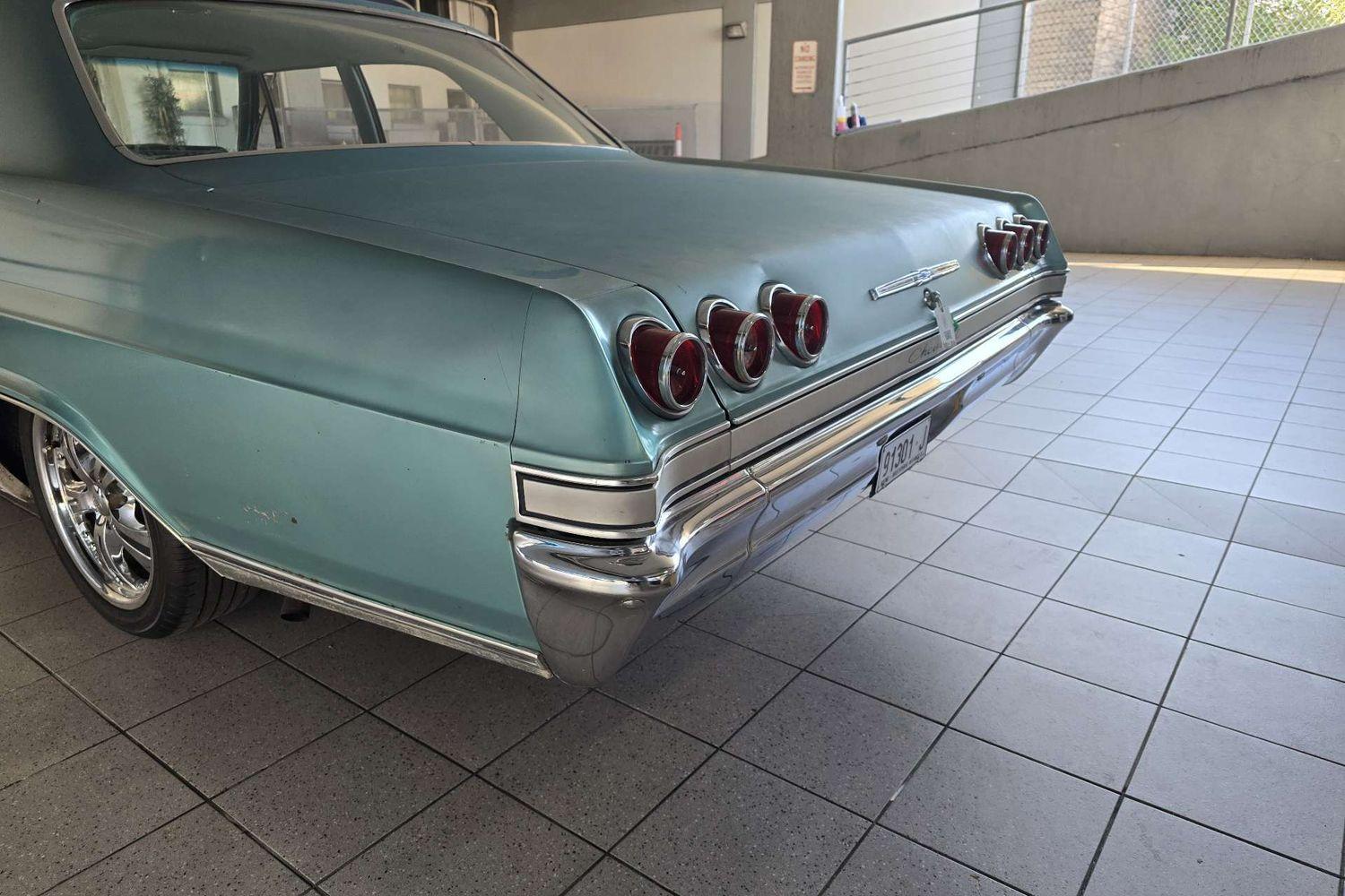 1965 CHEVROLET IMPALA AUTOMATIC 4D HARDTOP