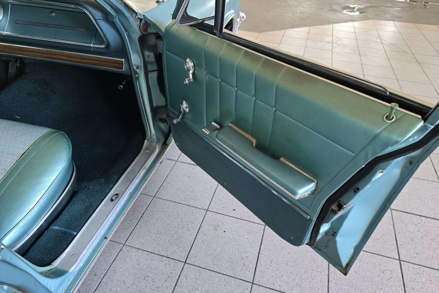 1965 CHEVROLET IMPALA AUTOMATIC 4D HARDTOP