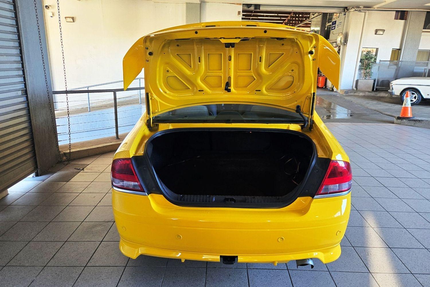 2004 FORD FALCON BA XR6T 5 SP MANUAL 4D SEDAN