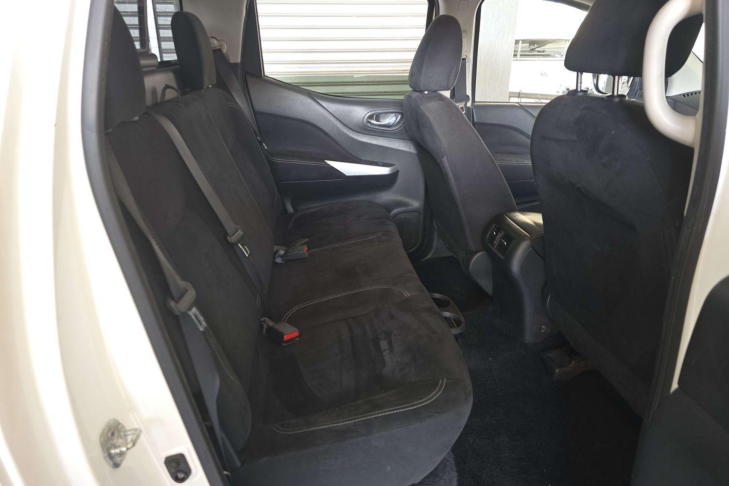 2016 NISSAN NAVARA D23 SERIES II RX (4x2) 7 SP AUTOMATIC DOUBLE CAB UTILITY