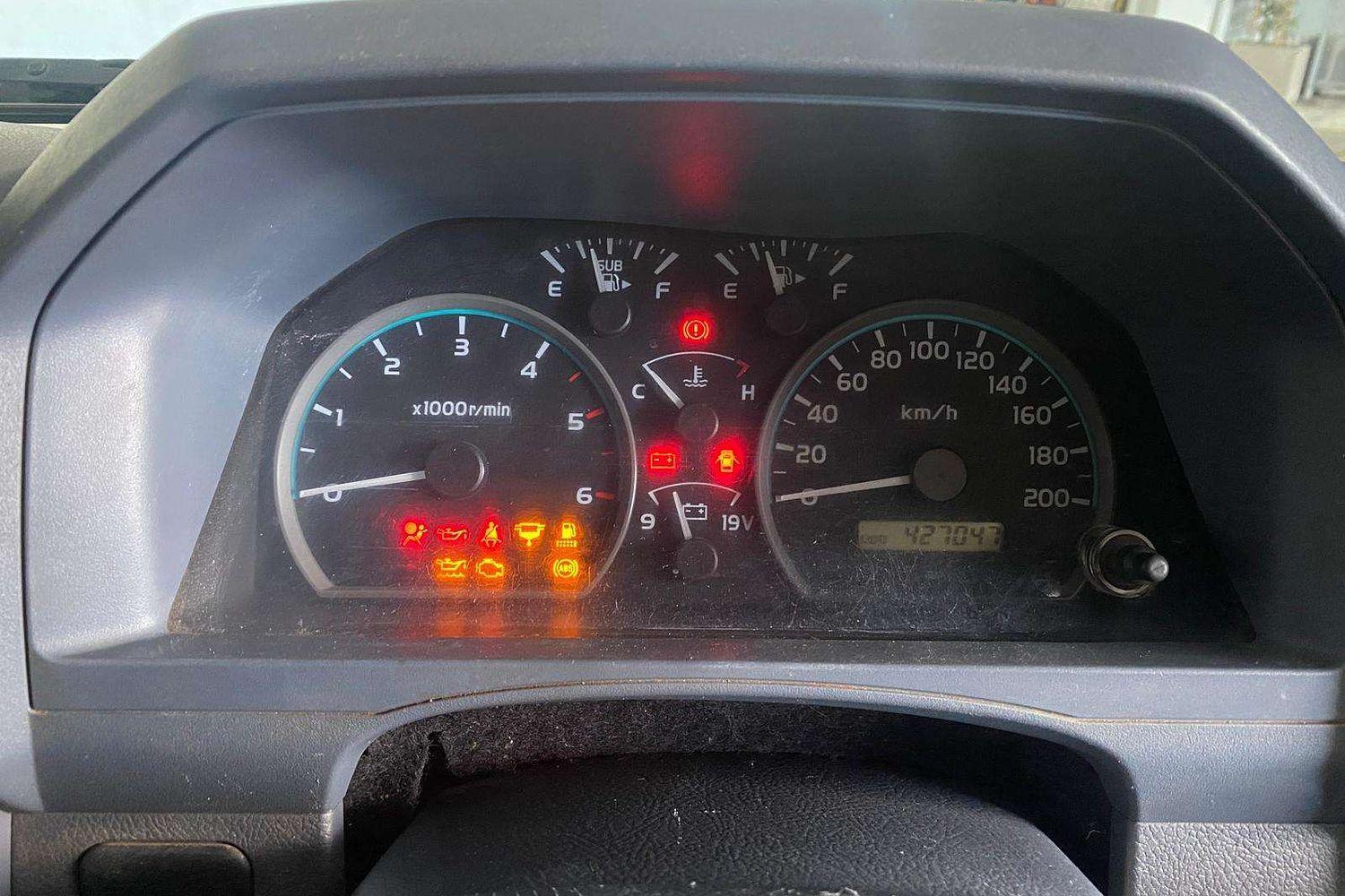 2012 TOYOTA LANDCRUISER VDJ79R MY12 UPDATE WORKMATE (4x4) 5 SP MANUAL C/CHAS