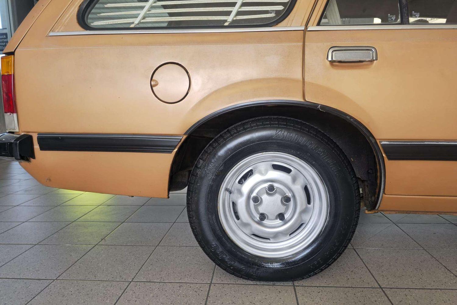 1983 HOLDEN COMMODORE VH SL 3 SP AUTOMATIC 4D WAGON