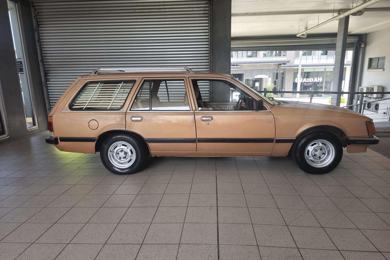 1983 HOLDEN COMMODORE VH SL 3 SP AUTOMATIC 4D WAGON