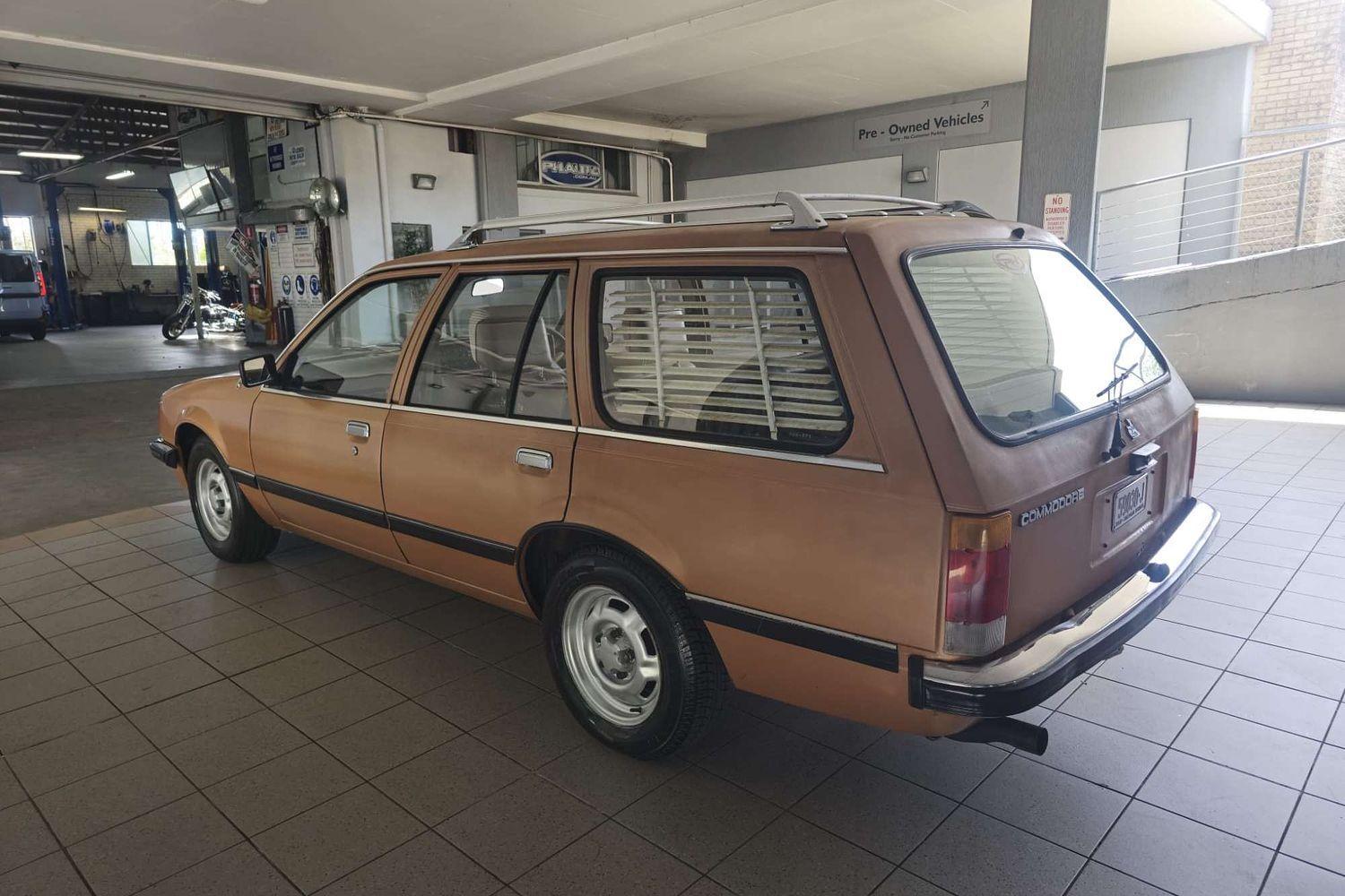 1983 HOLDEN COMMODORE VH SL 3 SP AUTOMATIC 4D WAGON