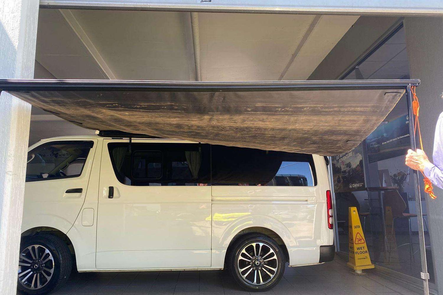 2017 TOYOTA HIACE KDH201 DX LONG 4 SP AUTOMATIC