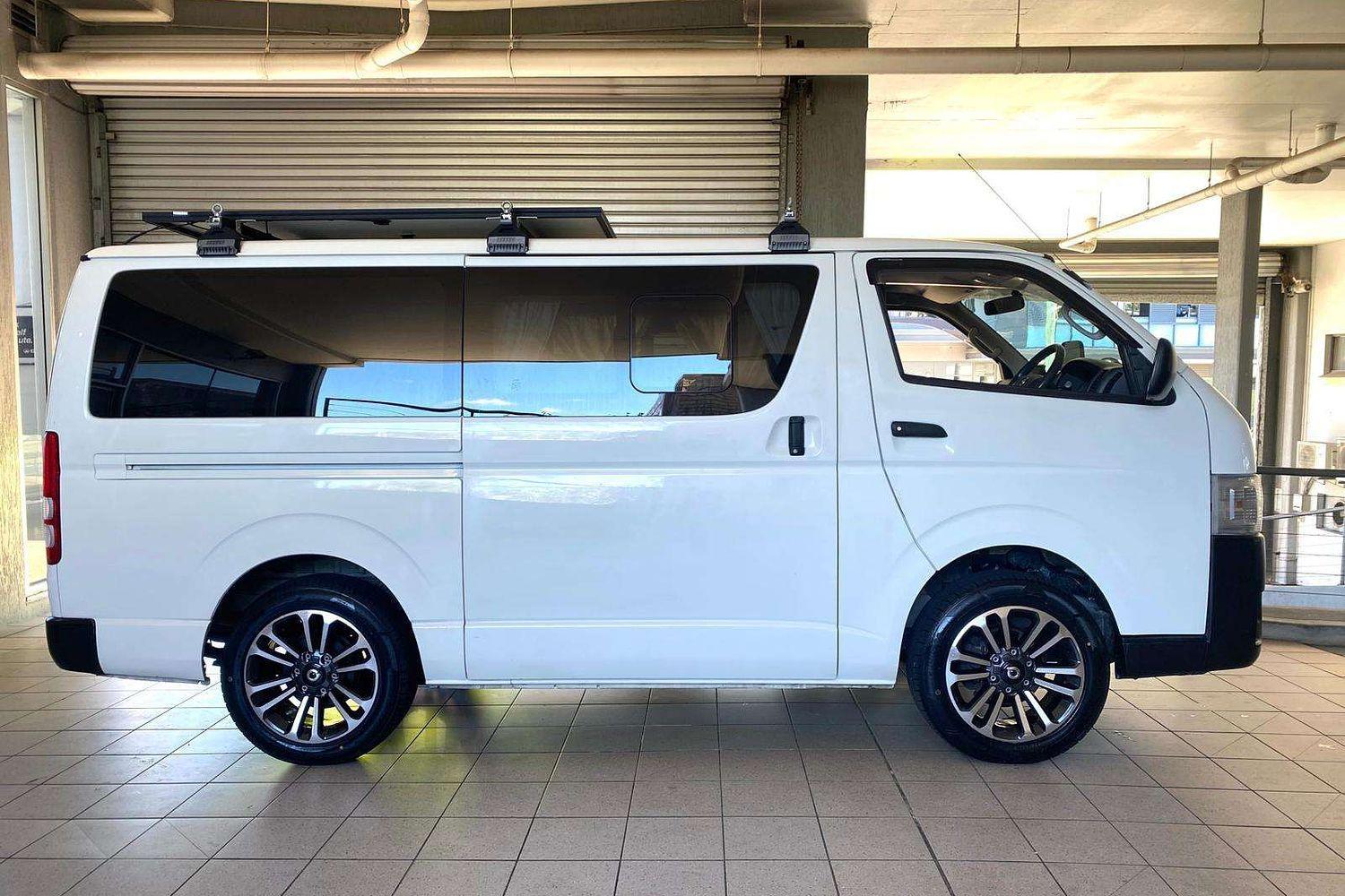 2017 TOYOTA HIACE KDH201 DX LONG 4 SP AUTOMATIC