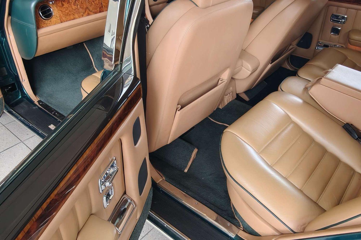 1993 BENTLEY BROOKLANDS 4 SP AUTOMATIC 4D SALOON