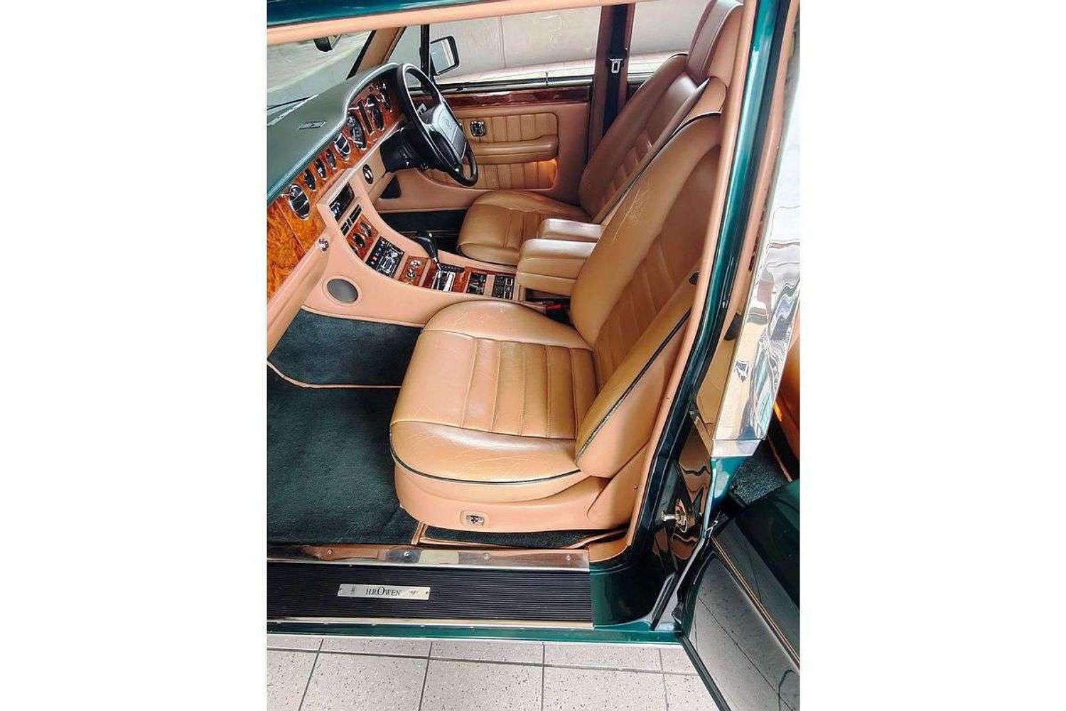 1993 BENTLEY BROOKLANDS 4 SP AUTOMATIC 4D SALOON