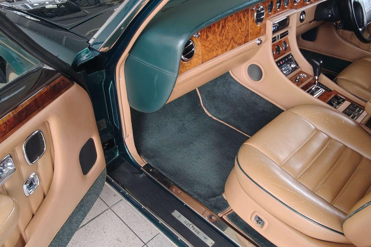 1993 BENTLEY BROOKLANDS 4 SP AUTOMATIC 4D SALOON
