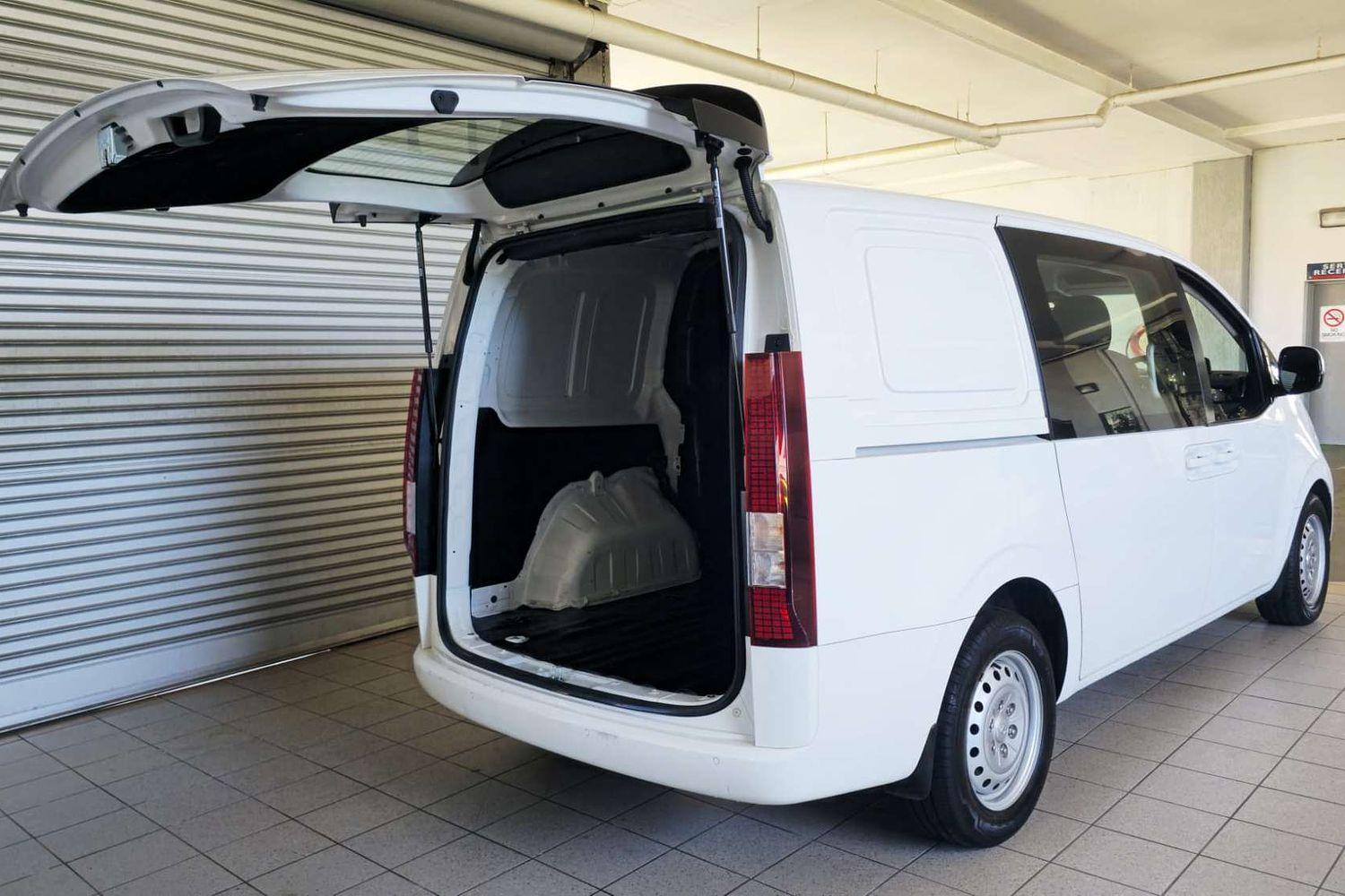 2024 HYUNDAI STARIA US4.V2 MY24 LOAD 5S 2.2D LIFTBACK 8 SP AUTOMATIC SEQUENTIAL 5D CREW VAN