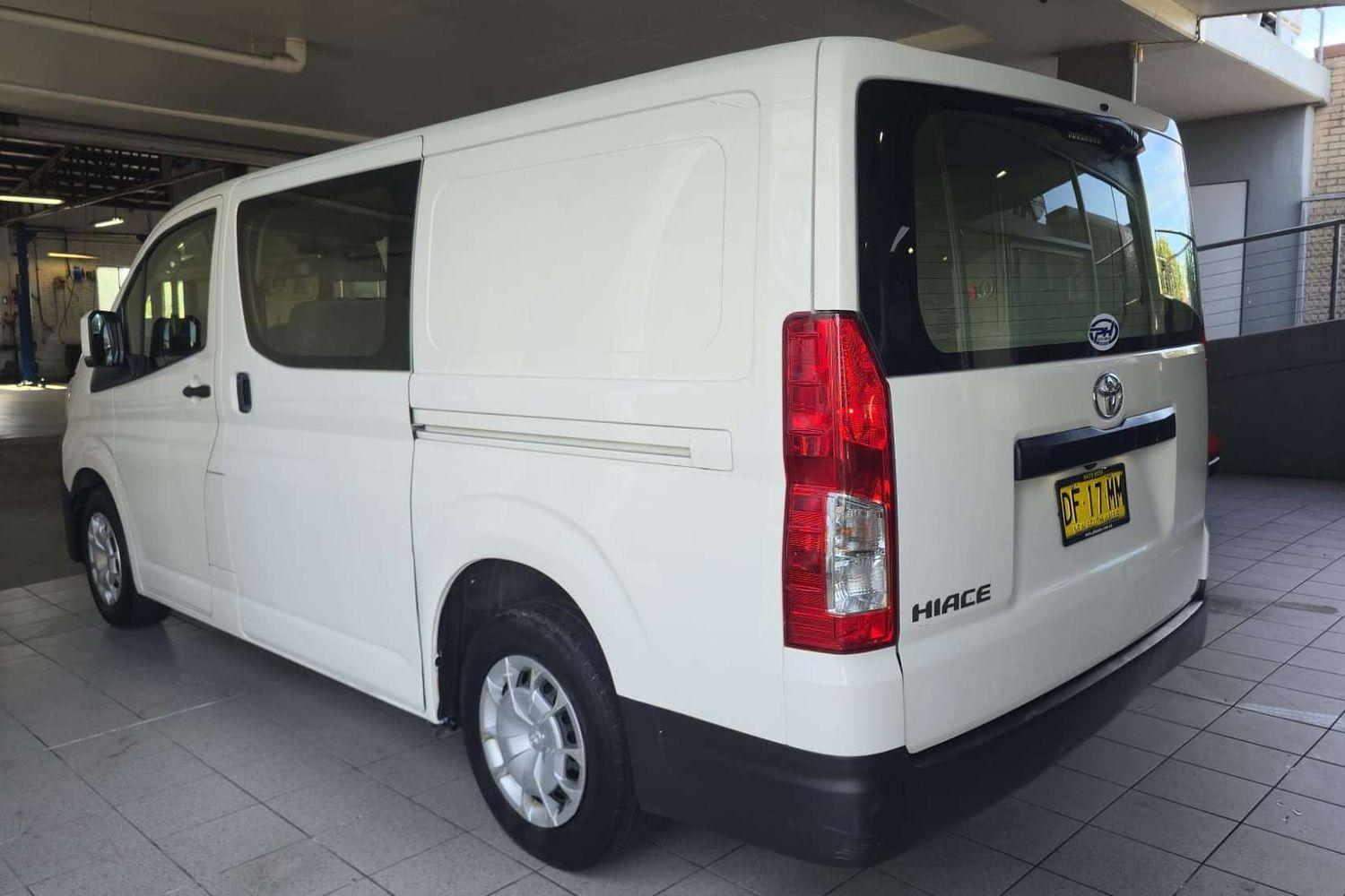 2022 TOYOTA HIACE GDH300R LWB 6 SP AUTO SEQUENTIAL 5D VAN