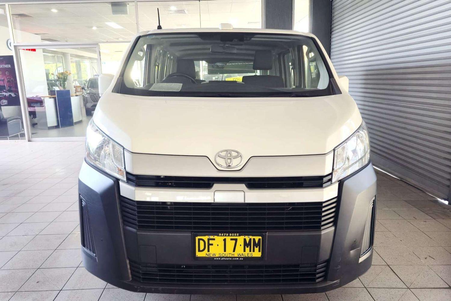 2022 TOYOTA HIACE GDH300R LWB 6 SP AUTO SEQUENTIAL 5D VAN