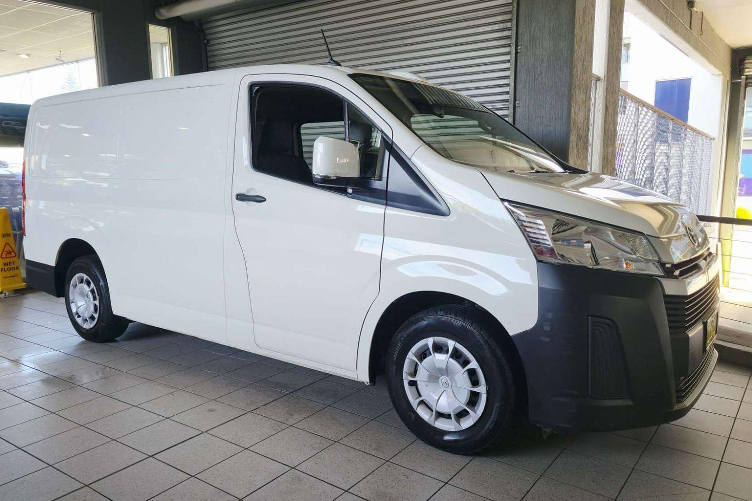 2022 TOYOTA HIACE GDH300R LWB 6 SP AUTO SEQUENTIAL 5D VAN