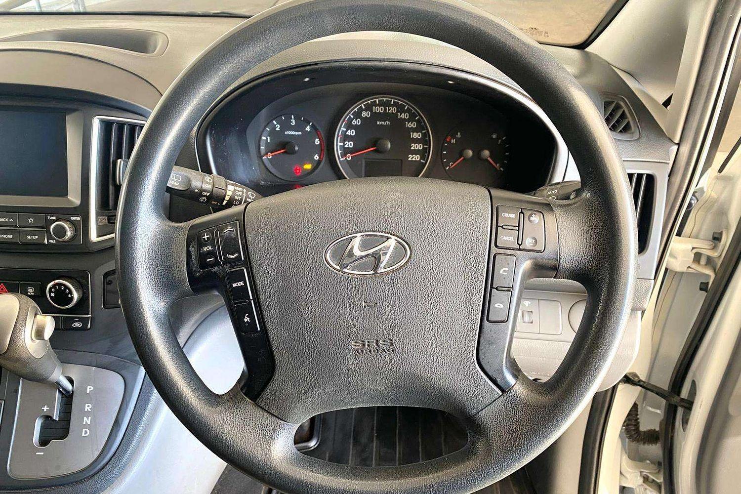 2019 HYUNDAI iLOAD TQ4 MY19 3S LIFTBACK 5 SP AUTOMATIC 4D VAN