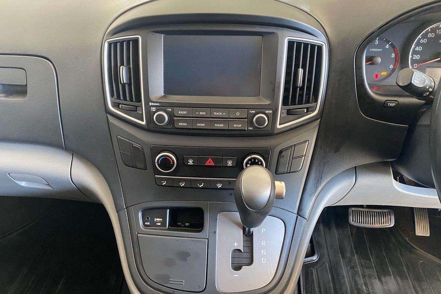 2019 HYUNDAI iLOAD TQ4 MY19 3S LIFTBACK 5 SP AUTOMATIC 4D VAN