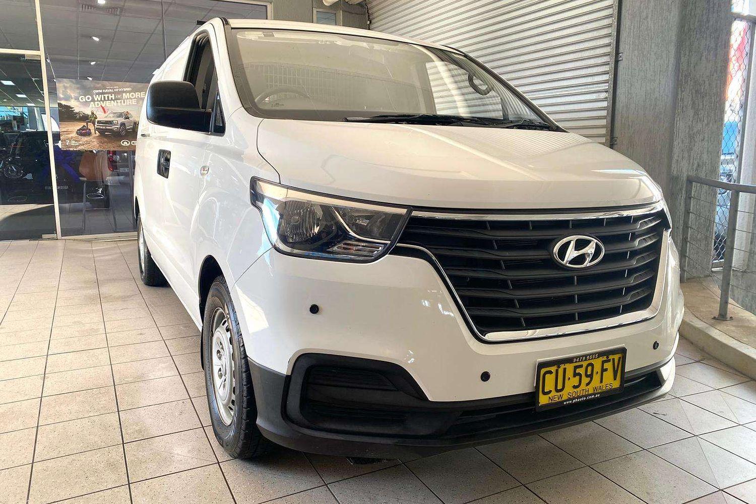 2019 HYUNDAI iLOAD TQ4 MY19 3S LIFTBACK 5 SP AUTOMATIC 4D VAN