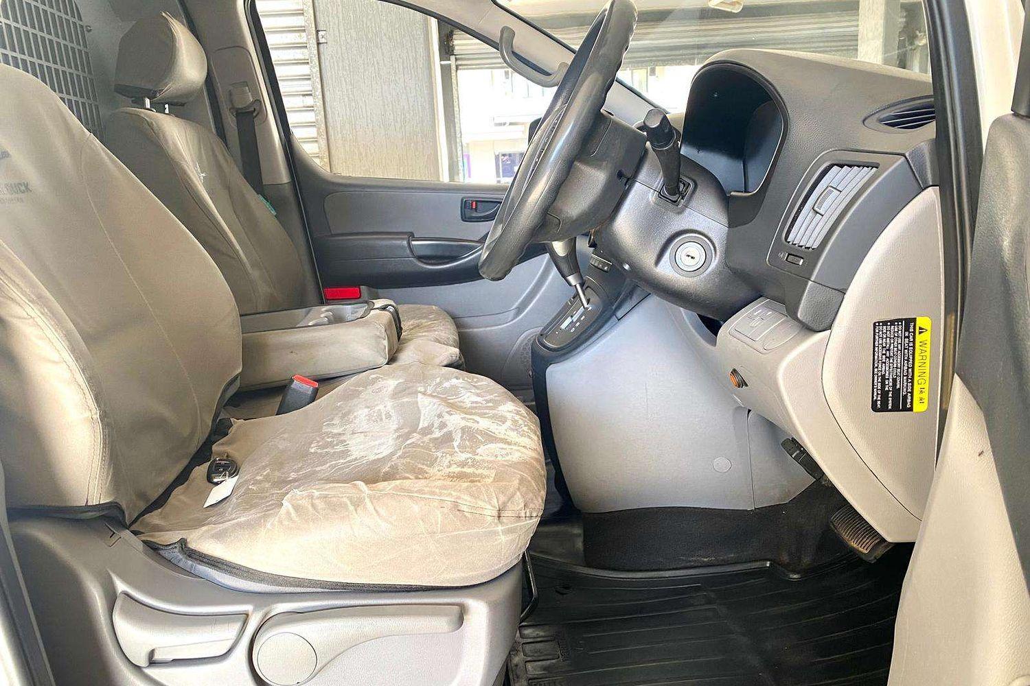 2019 HYUNDAI iLOAD TQ4 MY19 3S LIFTBACK 5 SP AUTOMATIC 4D VAN