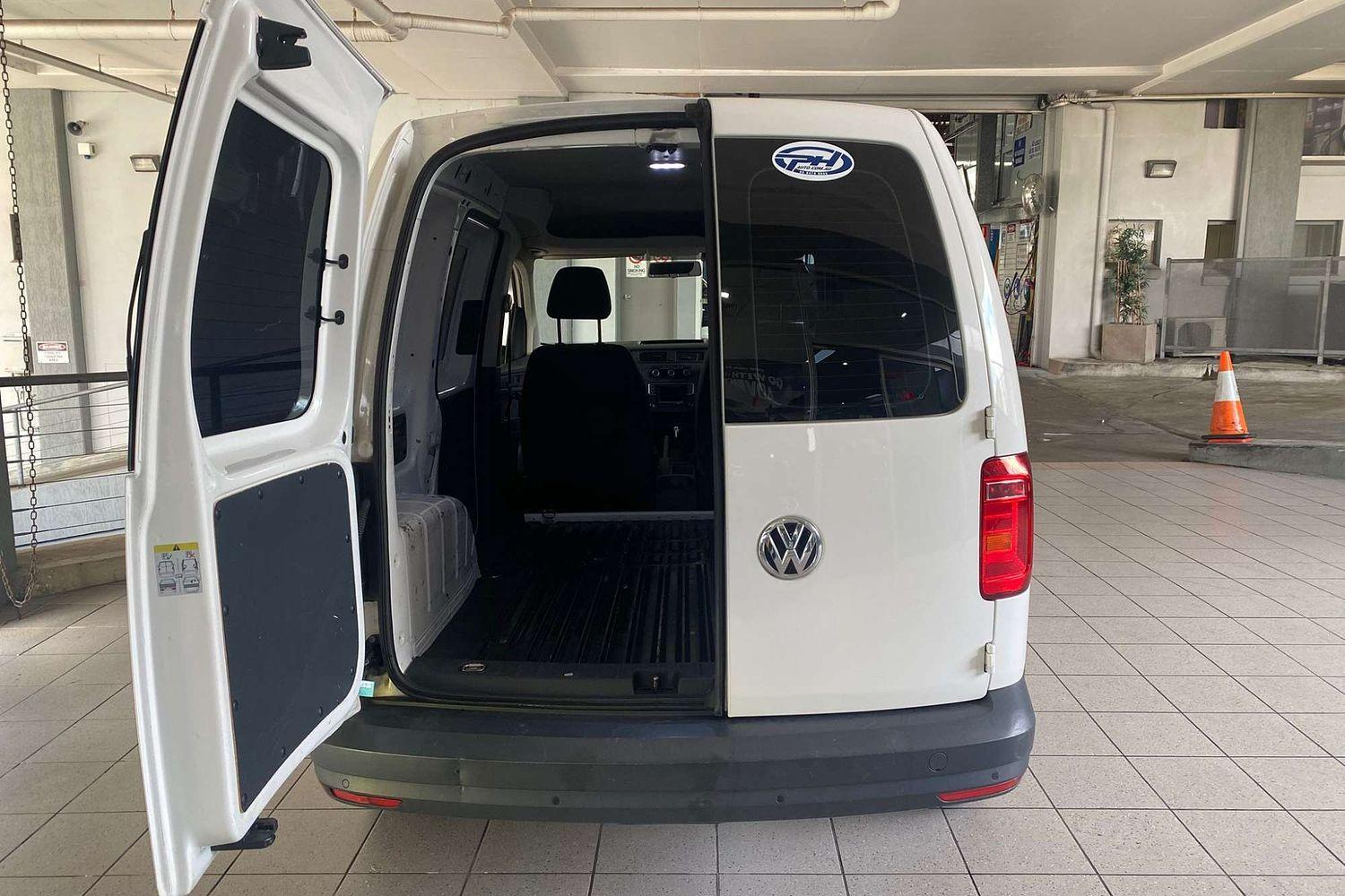 2018 VOLKSWAGEN CADDY 2K MY18 SWB TDI250 6 SP AUTO DIRECT SHIFT 3D VAN