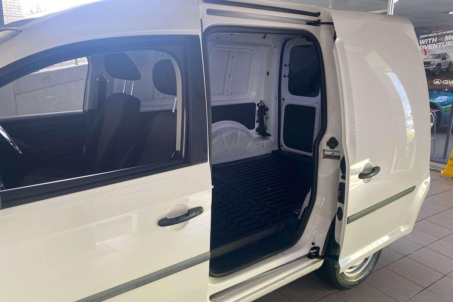 2018 VOLKSWAGEN CADDY 2K MY18 SWB TDI250 6 SP AUTO DIRECT SHIFT 3D VAN