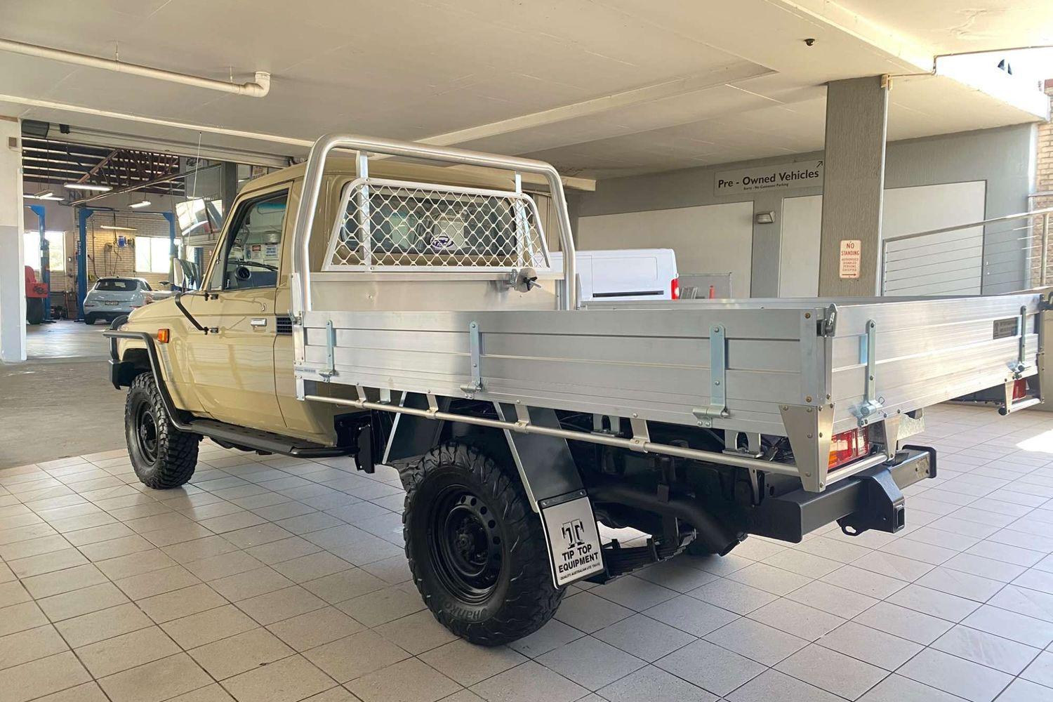 2020 TOYOTA LANDCRUISER 70 SERIES VDJ79R WORKMATE 5 SP MANUAL C/CHAS