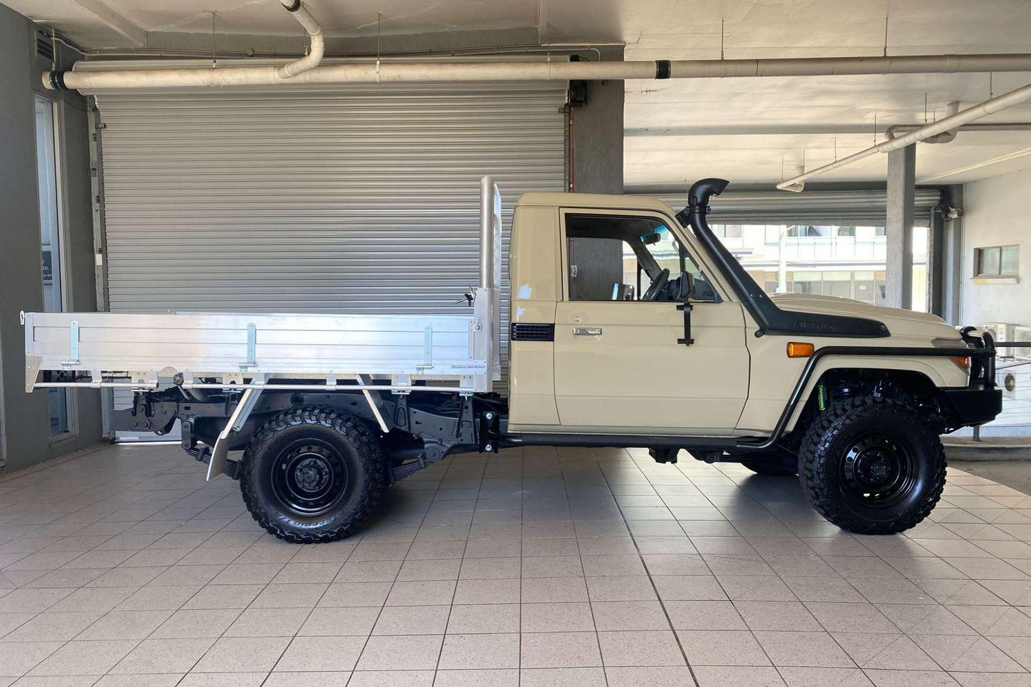 2020 TOYOTA LANDCRUISER 70 SERIES VDJ79R WORKMATE 5 SP MANUAL C/CHAS