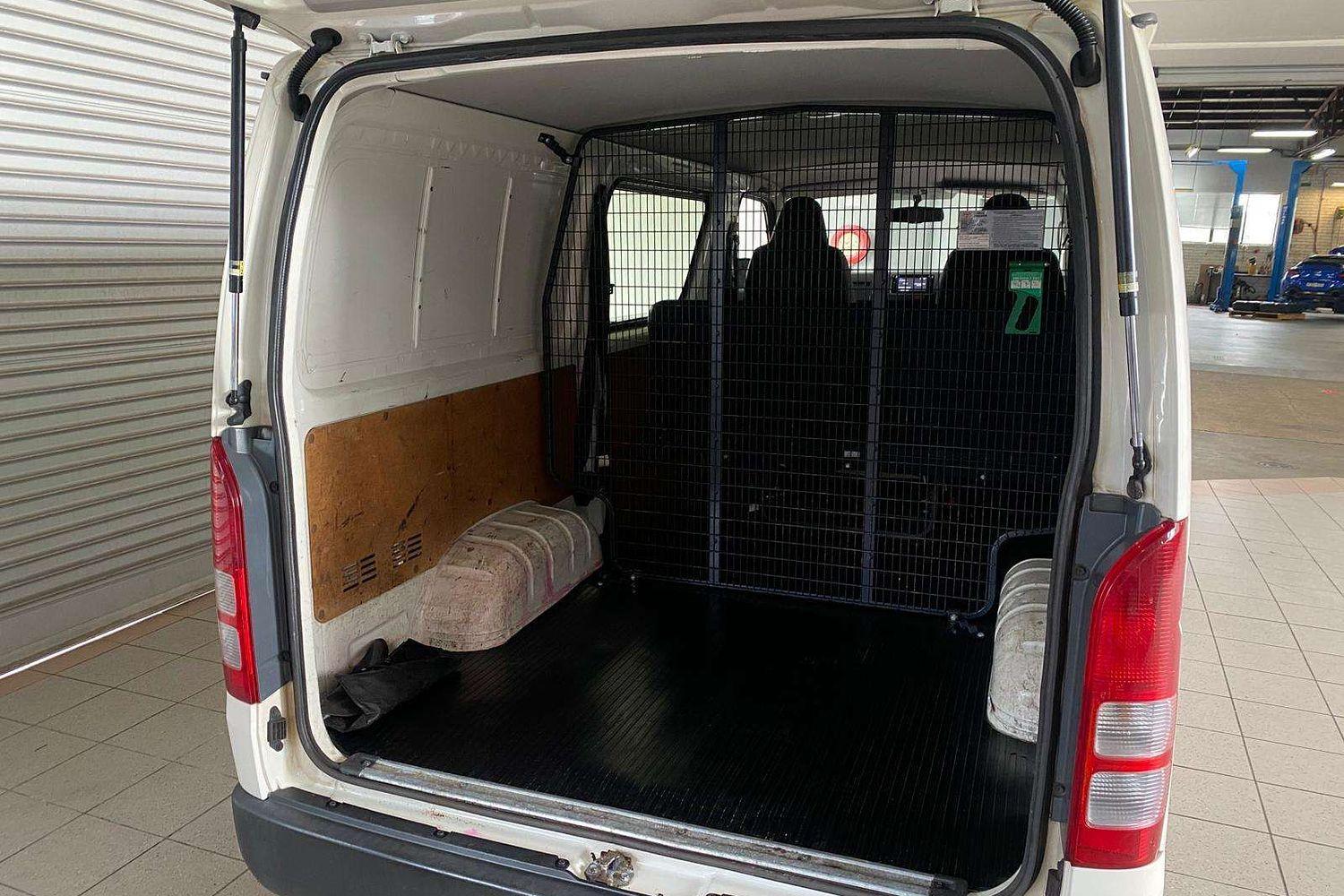 2018 TOYOTA HIACE KDH201R MY16 LWB CREW 4 SP AUTOMATIC 4D VAN