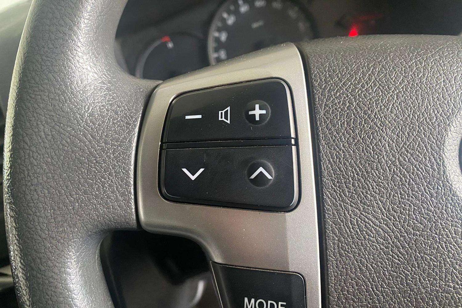 2018 TOYOTA HIACE KDH201R MY16 LWB CREW 4 SP AUTOMATIC 4D VAN
