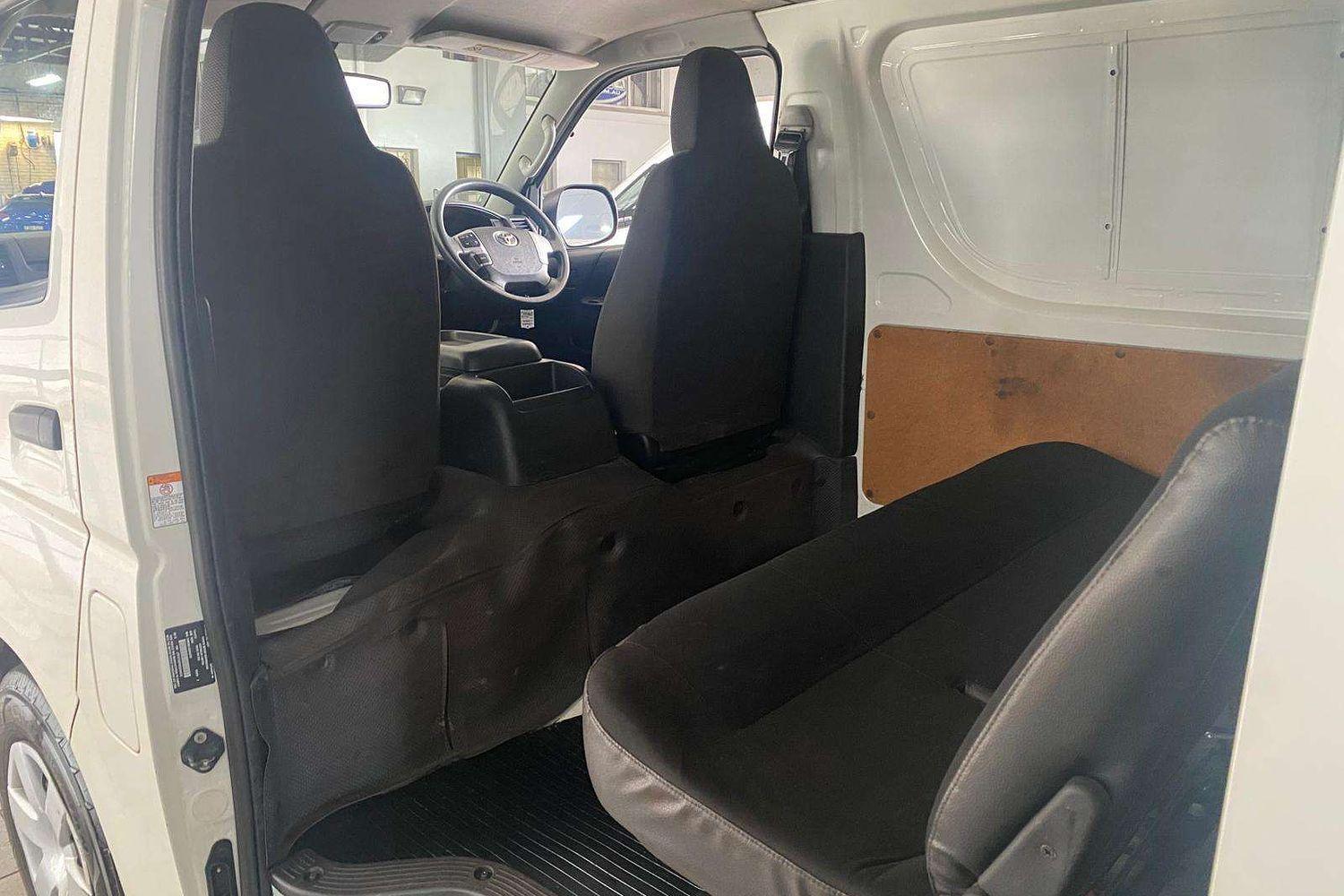 2018 TOYOTA HIACE KDH201R MY16 LWB CREW 4 SP AUTOMATIC 4D VAN