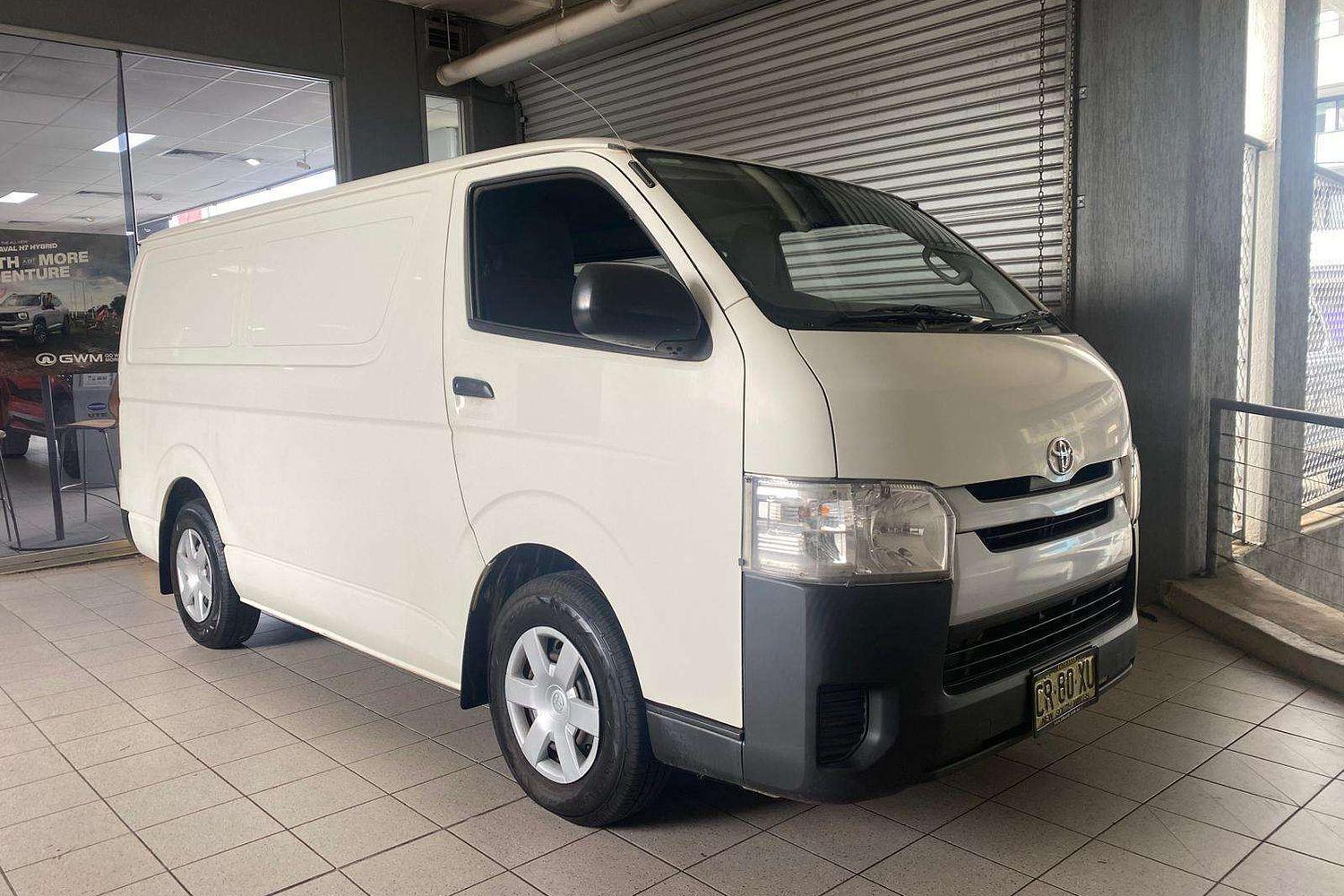 2018 TOYOTA HIACE KDH201R MY16 LWB CREW 4 SP AUTOMATIC 4D VAN