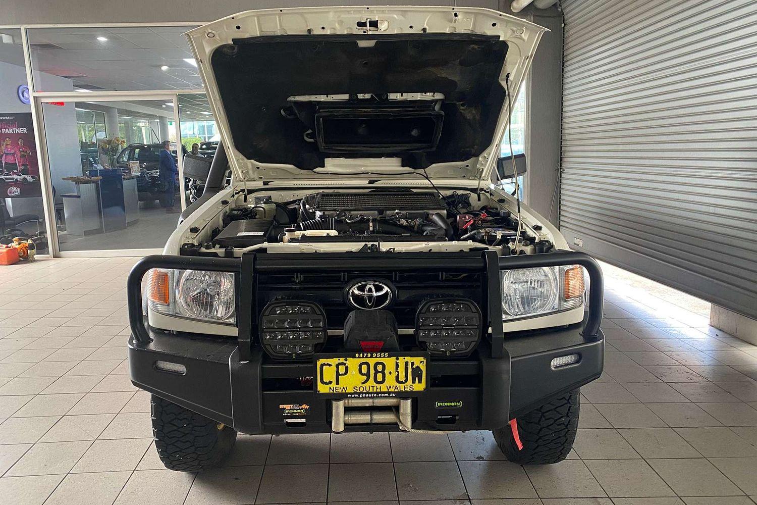 2018 TOYOTA LANDCRUISER VDJ79R MY18 WORKMATE (4x4) 5 SP MANUAL C/CHAS