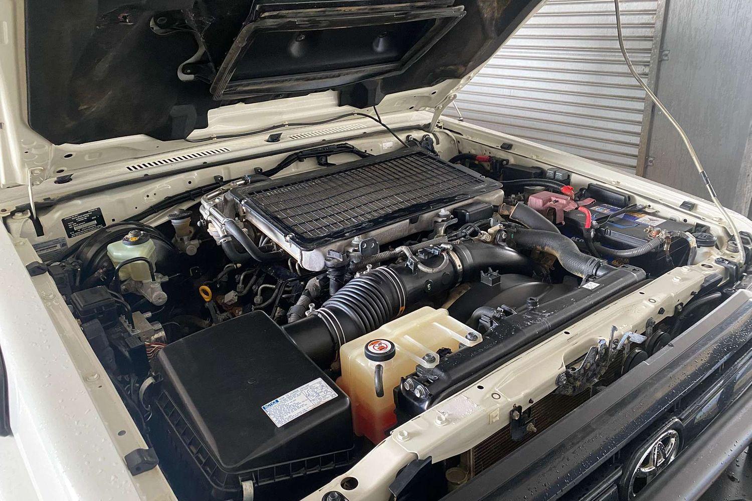 2018 TOYOTA LANDCRUISER VDJ79R MY18 WORKMATE (4x4) 5 SP MANUAL C/CHAS