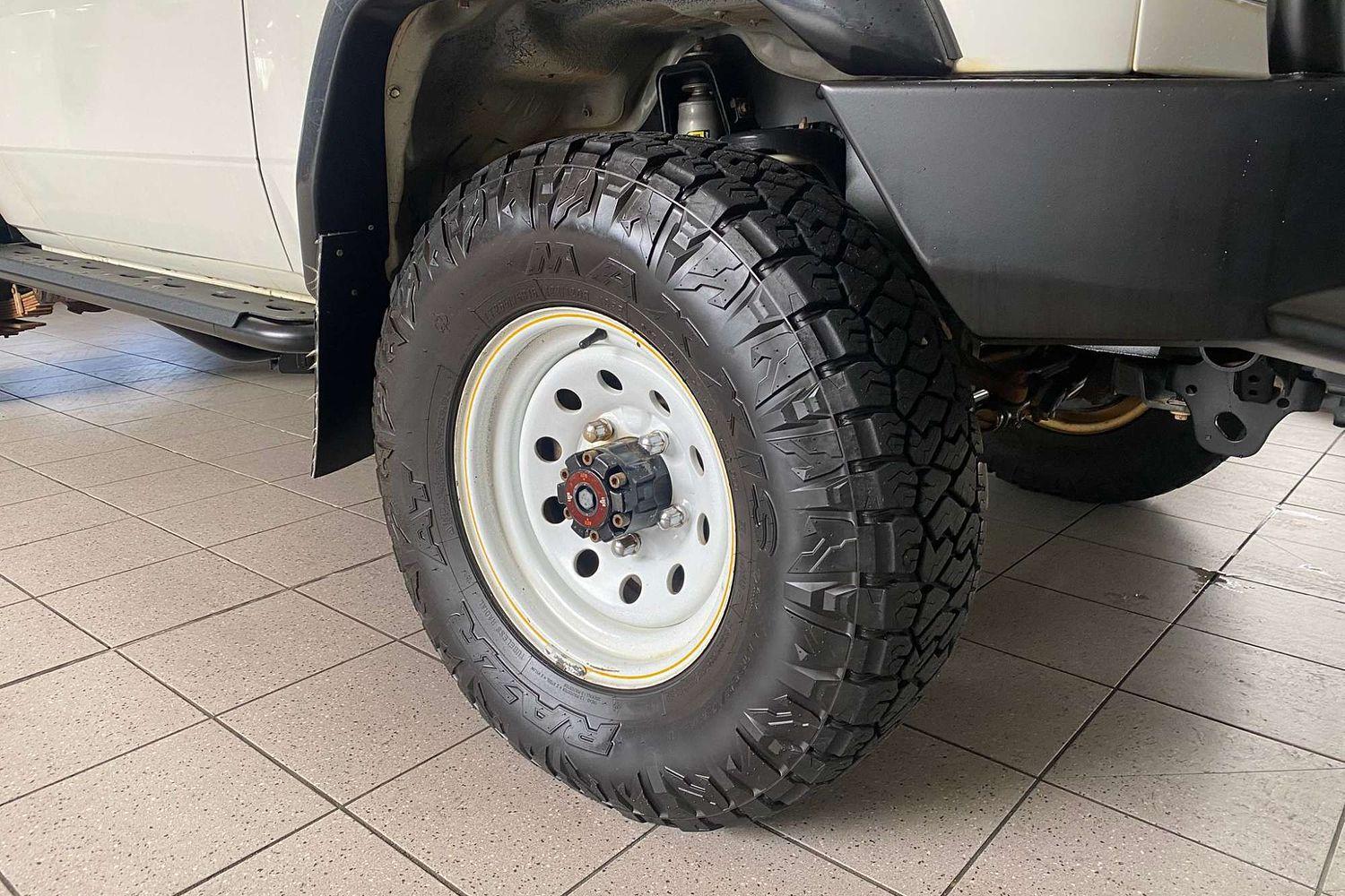 2018 TOYOTA LANDCRUISER VDJ79R MY18 WORKMATE (4x4) 5 SP MANUAL C/CHAS