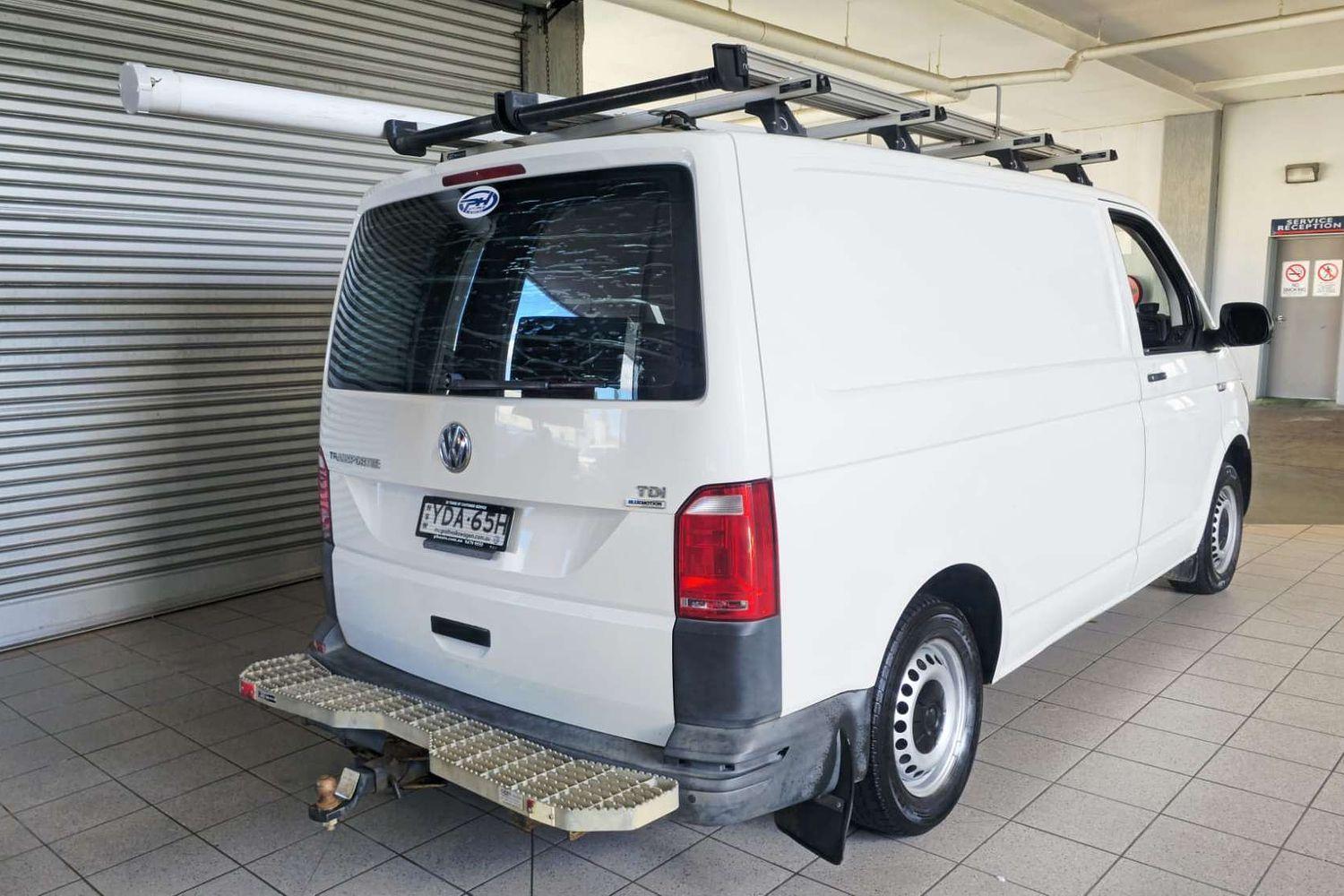 2015 VOLKSWAGEN TRANSPORTER T6 MY16 TDI 250 RUNNER 5 SP MANUAL VAN
