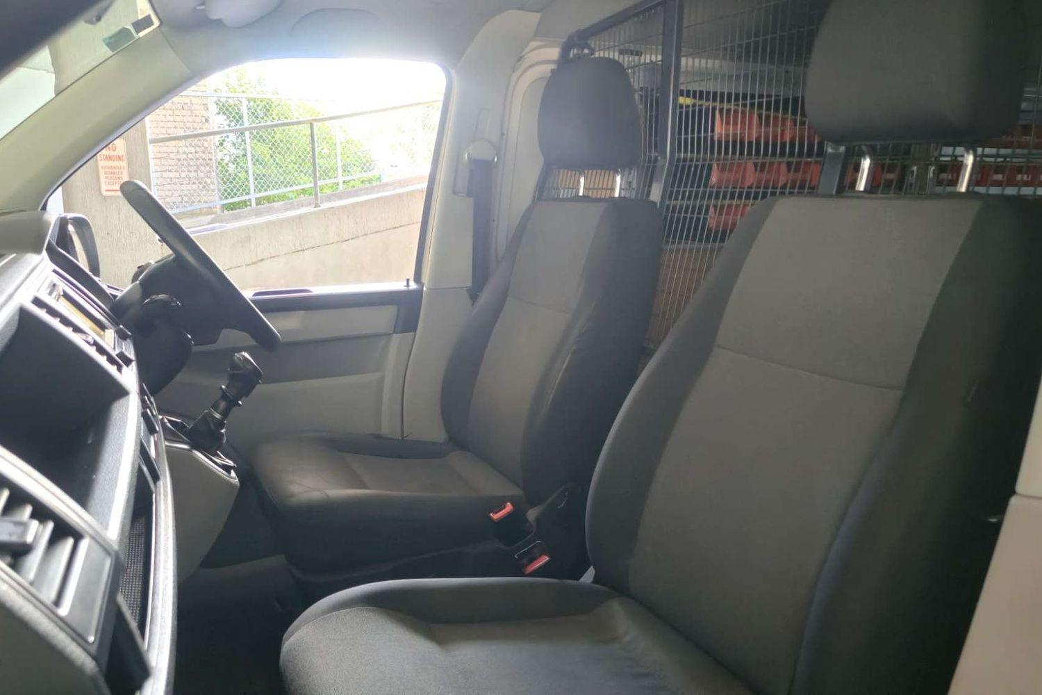 2015 VOLKSWAGEN TRANSPORTER T6 MY16 TDI 250 RUNNER 5 SP MANUAL VAN