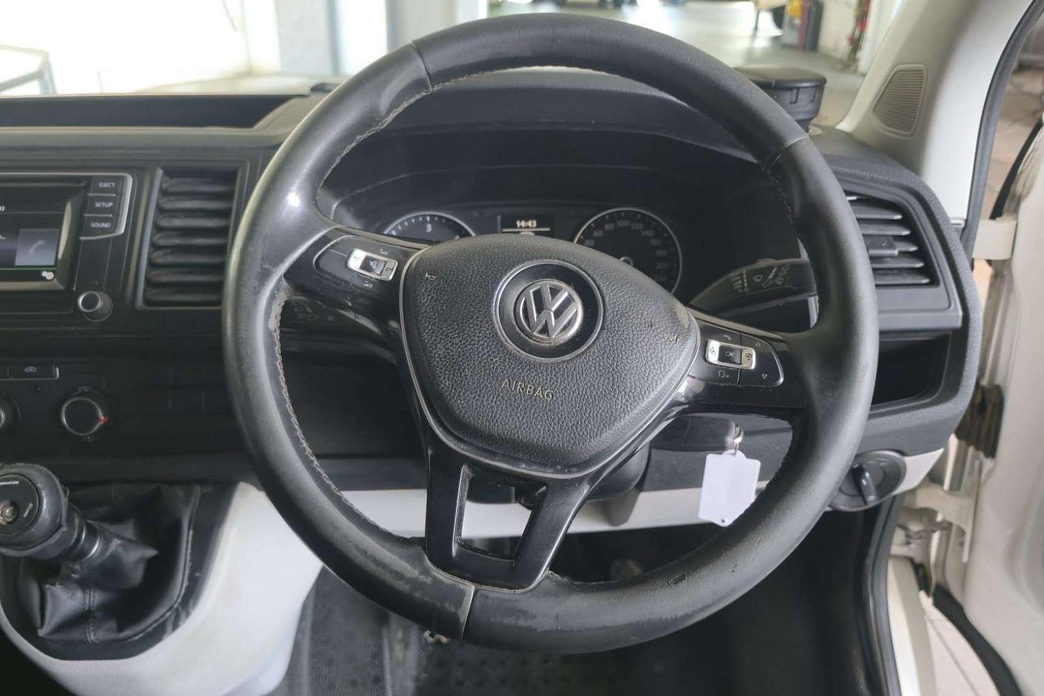 2015 VOLKSWAGEN TRANSPORTER T6 MY16 TDI 250 RUNNER 5 SP MANUAL VAN