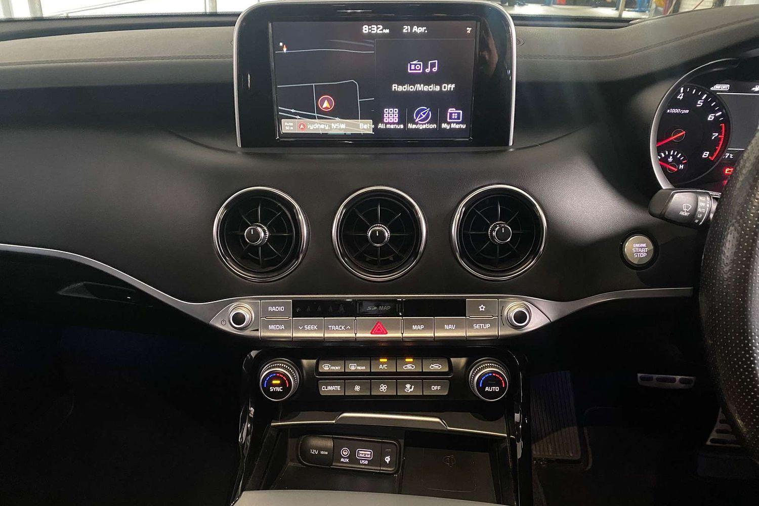 2018 KIA STINGER CK MY18 (441) GT (BLACK LEATHER) 8 SP AUTOMATIC 4D SEDAN