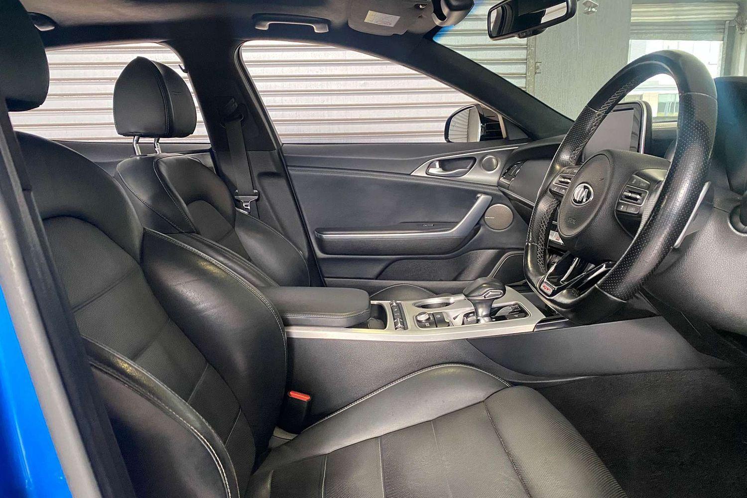 2018 KIA STINGER CK MY18 (441) GT (BLACK LEATHER) 8 SP AUTOMATIC 4D SEDAN