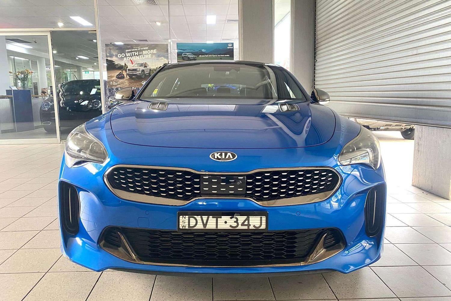 2018 KIA STINGER CK MY18 (441) GT (BLACK LEATHER) 8 SP AUTOMATIC 4D SEDAN