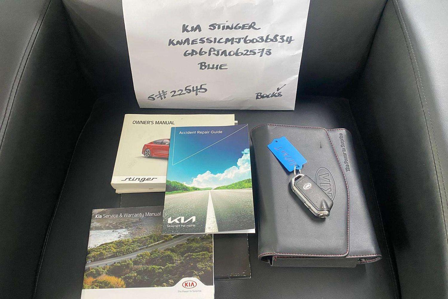 2018 KIA STINGER CK MY18 (441) GT (BLACK LEATHER) 8 SP AUTOMATIC 4D SEDAN