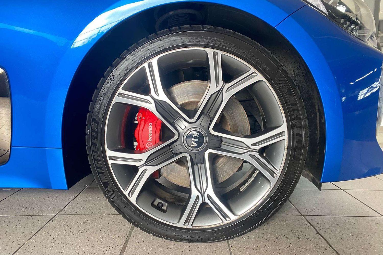 2018 KIA STINGER CK MY18 (441) GT (BLACK LEATHER) 8 SP AUTOMATIC 4D SEDAN