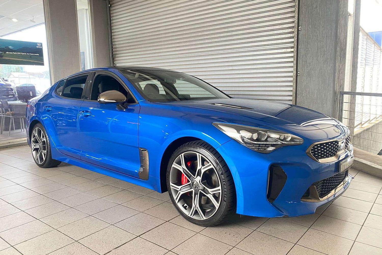 2018 KIA STINGER CK MY18 (441) GT (BLACK LEATHER) 8 SP AUTOMATIC 4D SEDAN