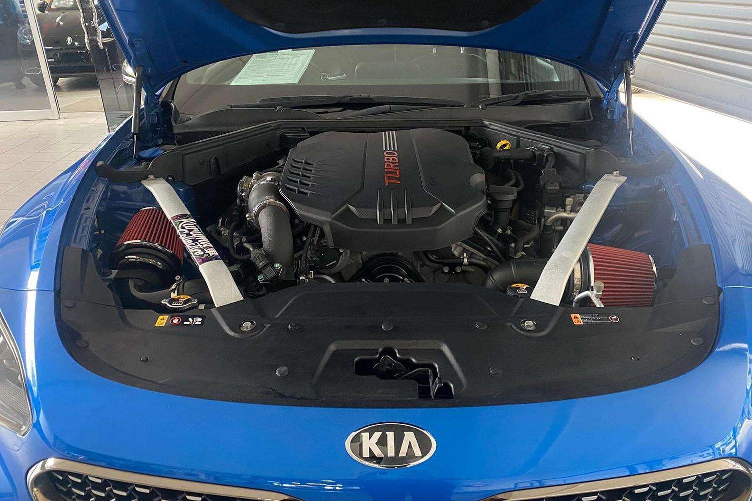 2018 KIA STINGER CK MY18 (441) GT (BLACK LEATHER) 8 SP AUTOMATIC 4D SEDAN
