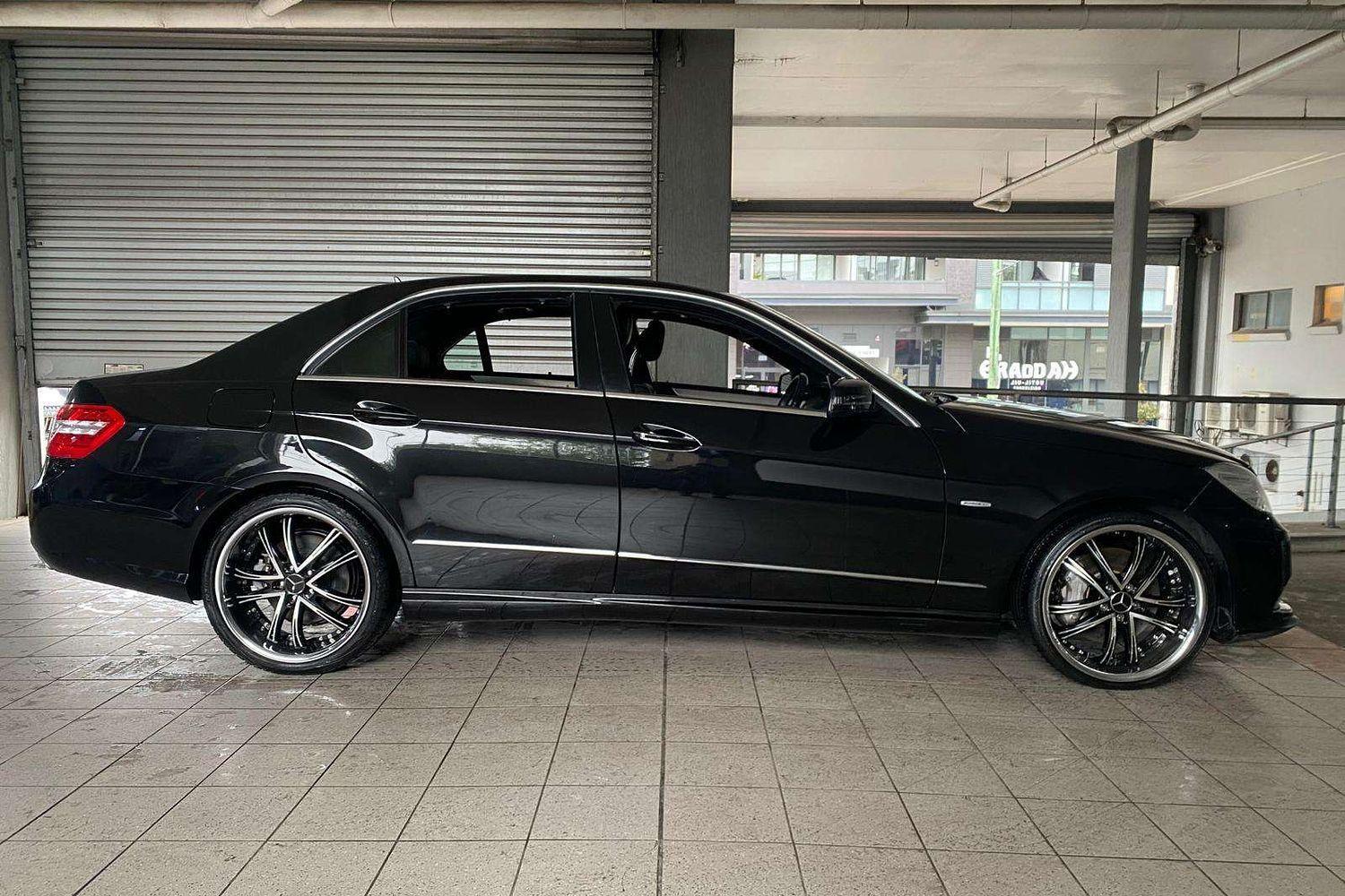 2009 MERCEDES-BENZ E500 212 AVANTGARDE 7 SP AUTOMATIC G-TRONIC 4D SEDAN